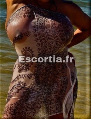Sonia80 photo 3