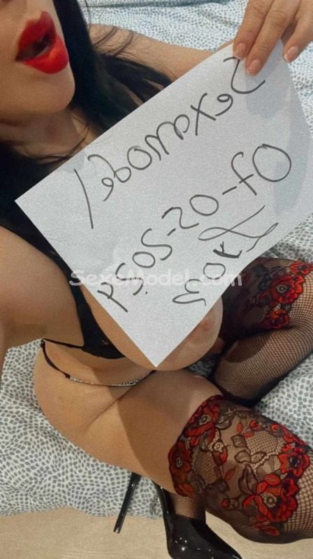VRAI ASIAT FEMME FONTAINE escort Mantes-la-Jolie