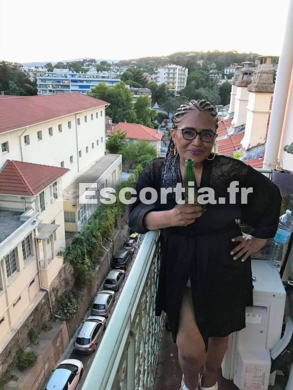 Patricia  Santia photo 3