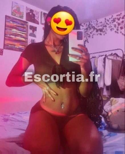 Louiseee93 photo 2