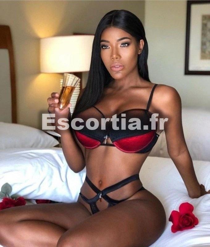 Lux escort Pau