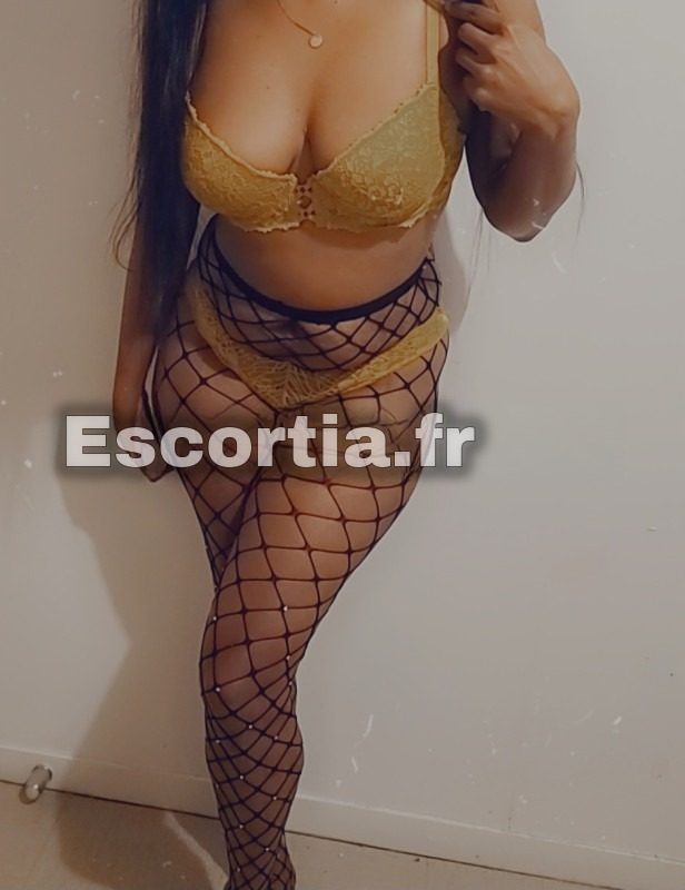 Margo escort Montluçon