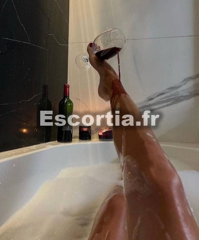 ASPASIE DIAMANT escort Paris