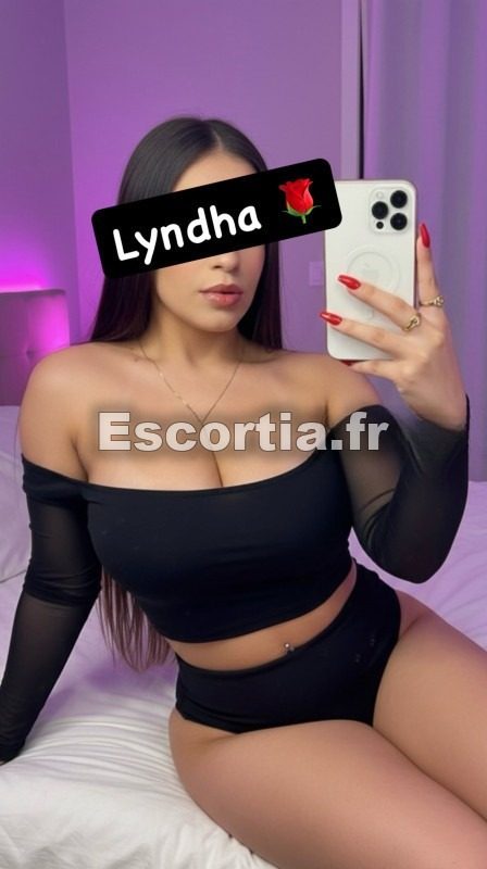 Lyndha escort Saint-Maur-des-Fosses