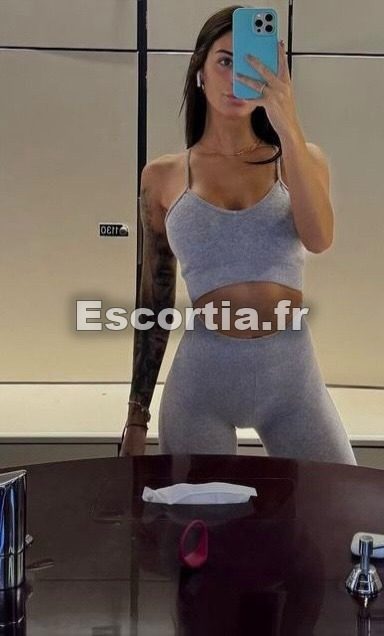 LUNNA escort Lorient