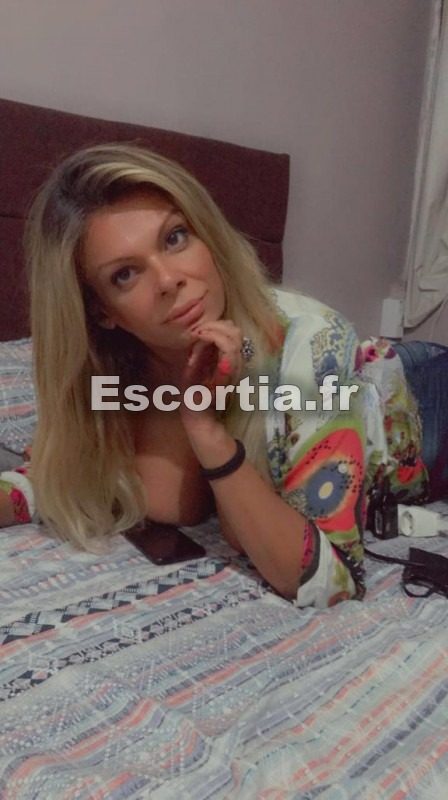 Roberta trans photo 3