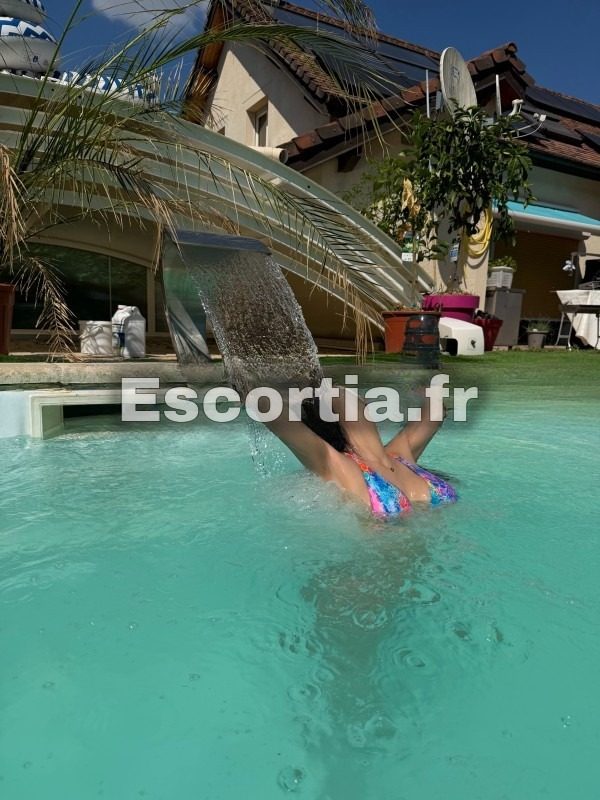 Taty escort Boulogne-billancourt