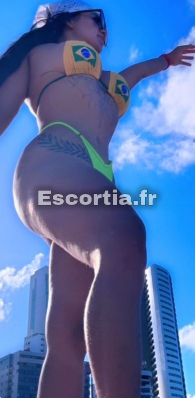 Cintia Reine escort Alès