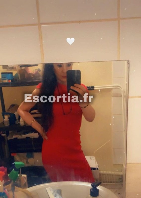 Miryam photo 3