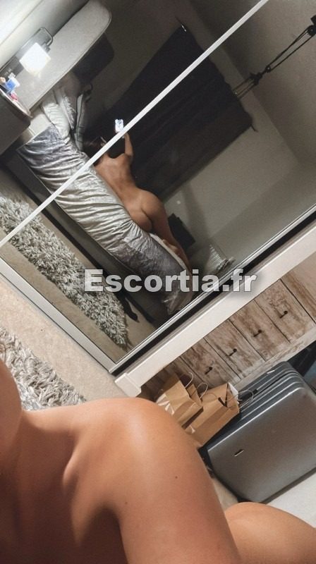 Eva photo 3