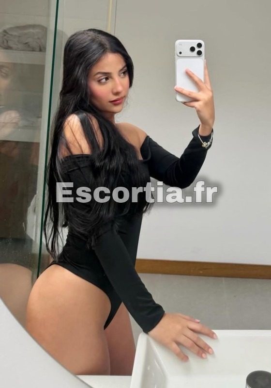Sara photo 4