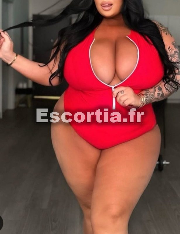 BELLE RONDE MATURE photo 3