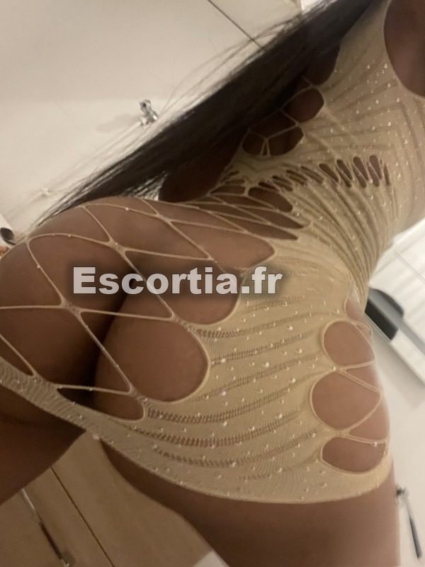 MEL.DEPLA escort Lyon