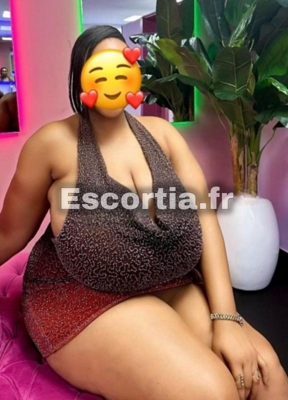 La deesse des tanas recois photo 2