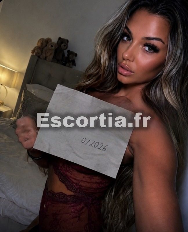 Laila coquine escort Saint-malo