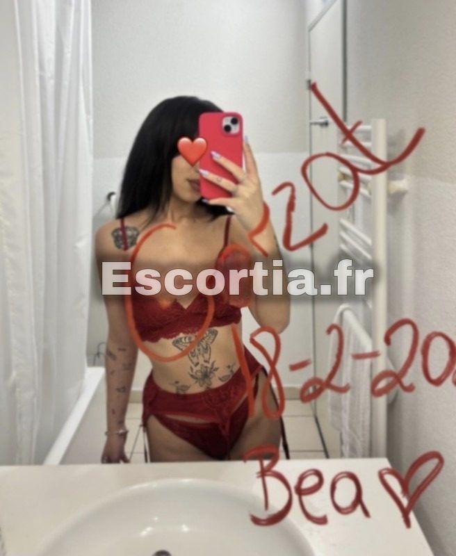Colombiana Bea photo 3