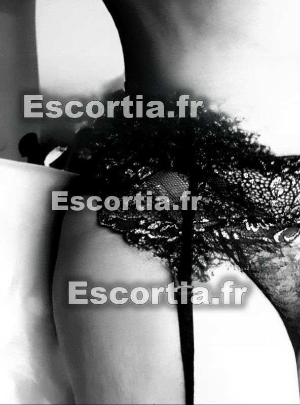 Gode Ceinture et Nuru Gel photo 3
