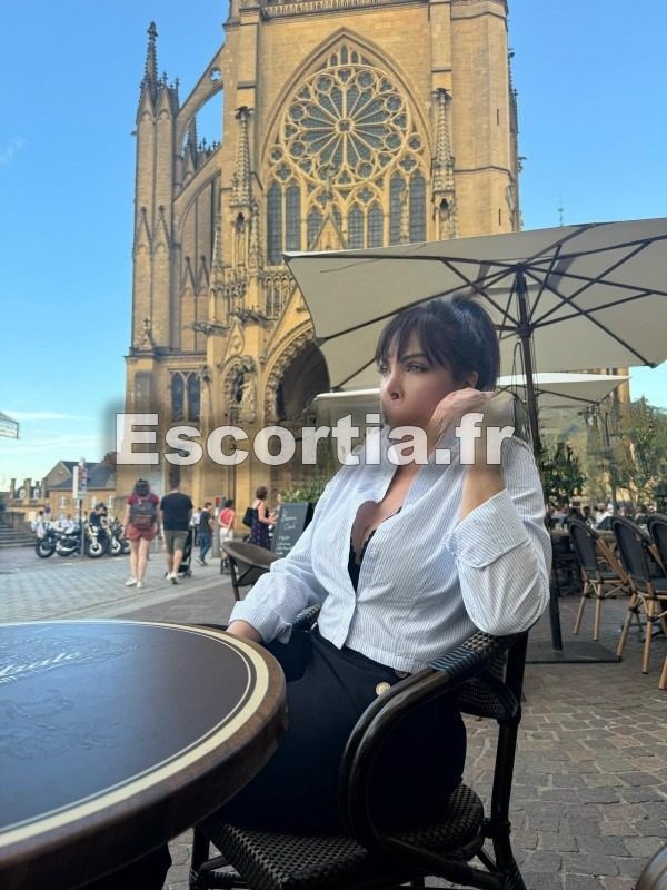 dernier jour ici escort Narbonne