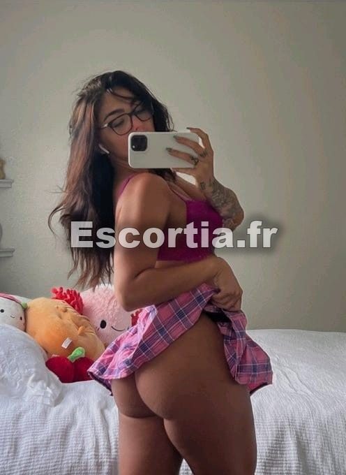 Dina121230 escort Cholet