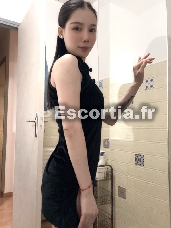 EmmaJiao escort Manosque