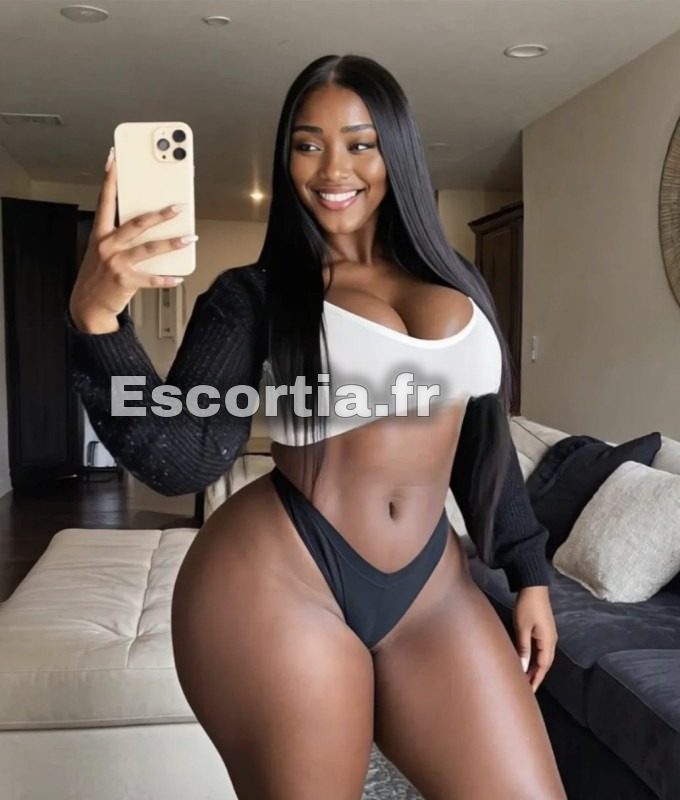 SAMANTA 69 photo 2