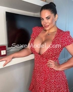 Tahiya escort La Grande Motte