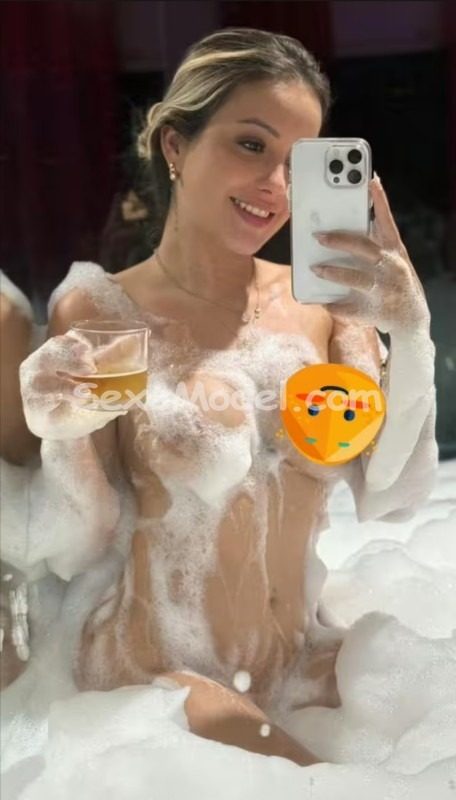 Silvi escort Annecy