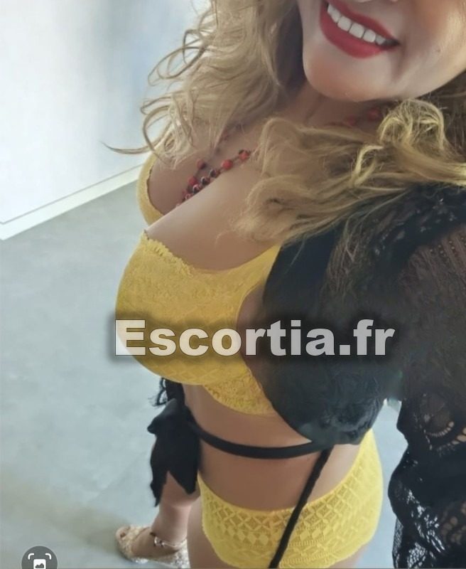 Isabelle clitoridienne photo 2