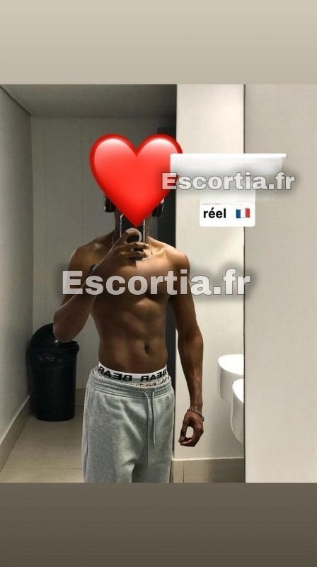 SHOWCAM HOMME UNIQUEMENT escort Paris