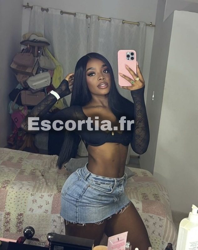 Lili cachonda photo 2