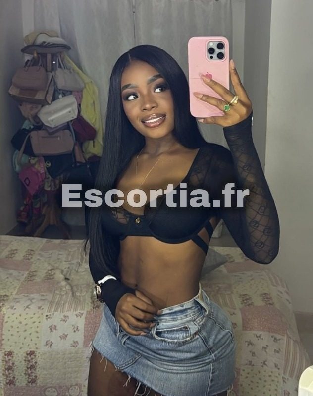 Lili cachonda photo 4