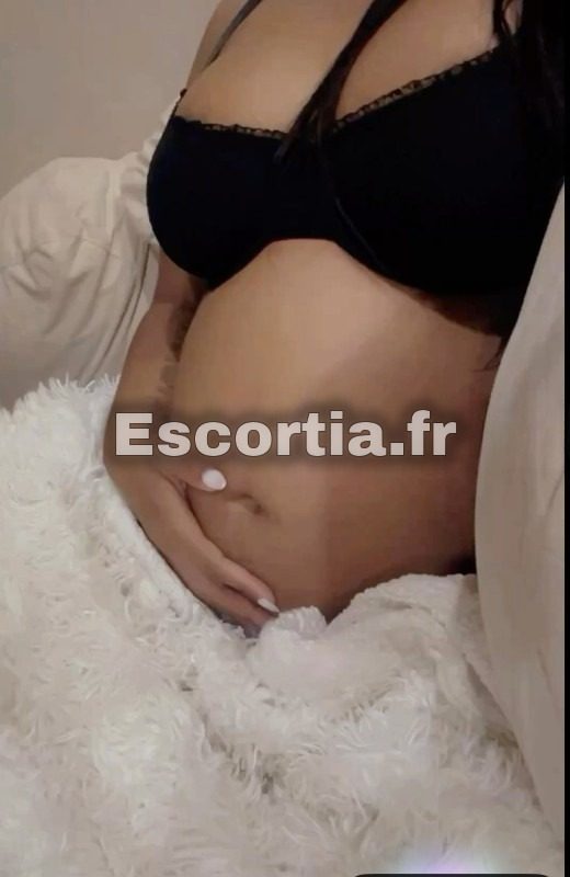 Linda enceinte photo 2