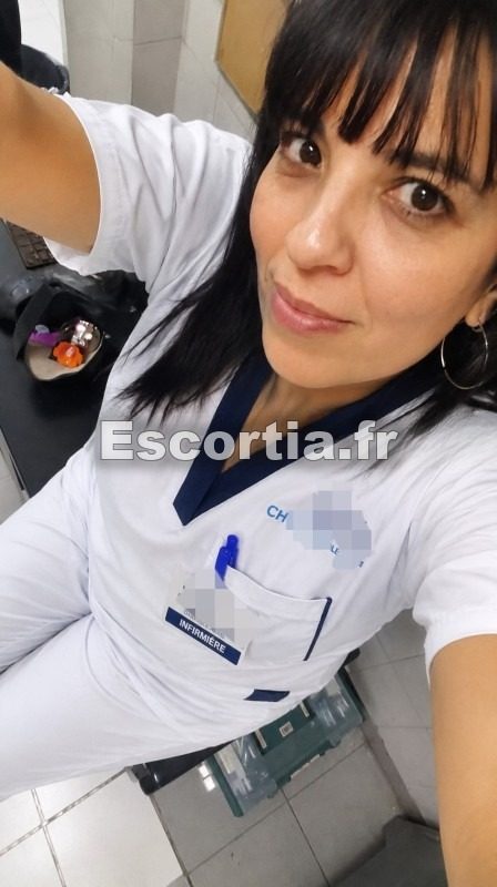 INFIRMIERE CHAUDE photo 2