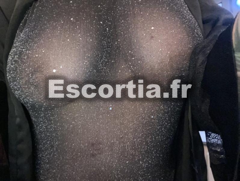 MATURE photo 2