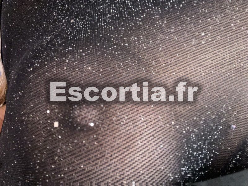 MATURE photo 5
