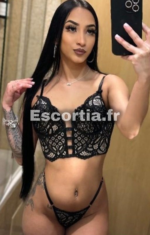 Karla Viana photo 3