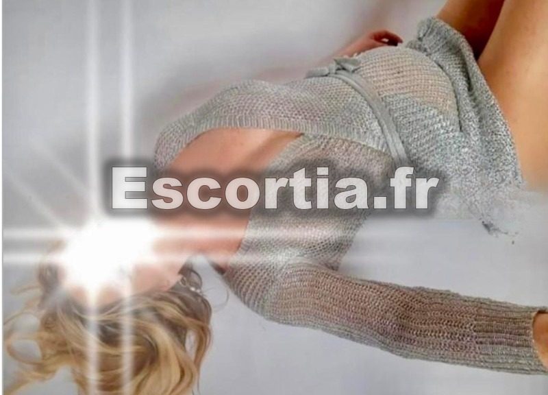 ErikaSexyVIP photo 3