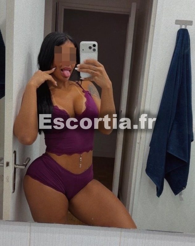 Layla sodomi photo 2
