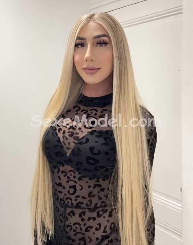 TS JULLY BLONDE escort Antibes