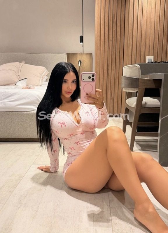 Liz-real photo 5