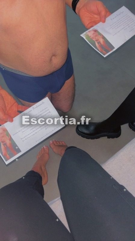 Lakeh du13 escort Paris