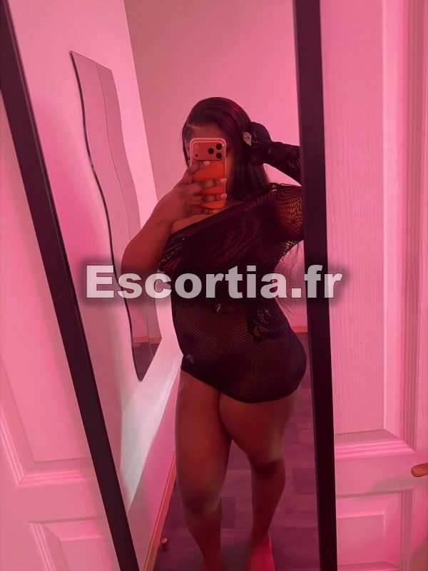 Nature Mia escort Corbeil-essonnes