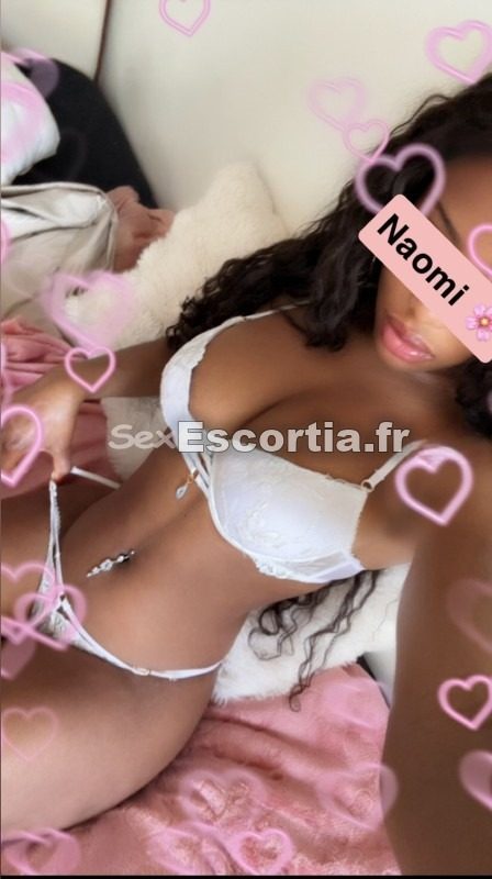 NaomiNympho photo 3