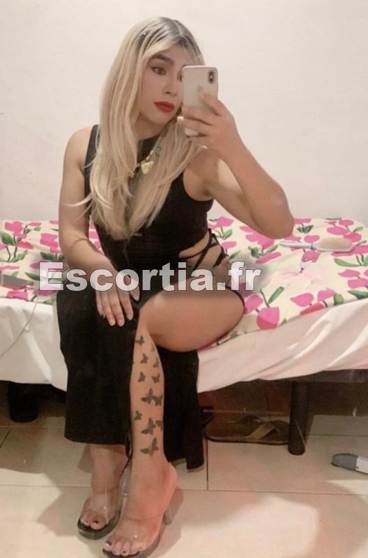 Yesi Trans escort Soissons