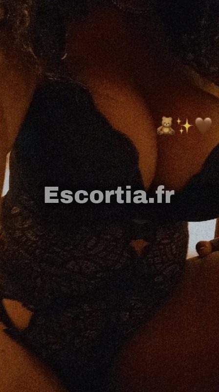 Medelinne07 photo 5