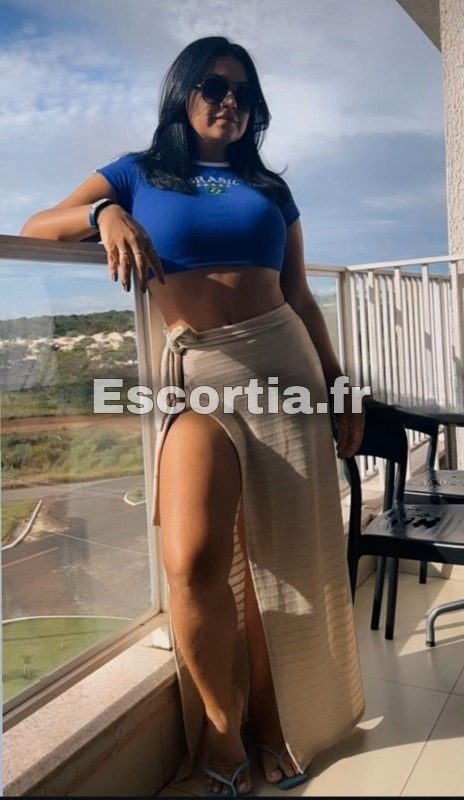 Thays latina photo 3