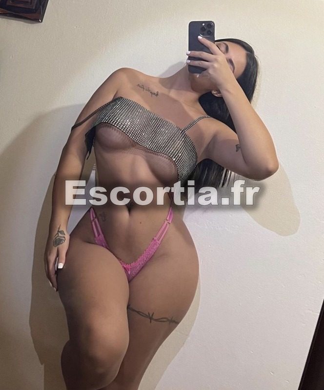Lily escort Grenoble