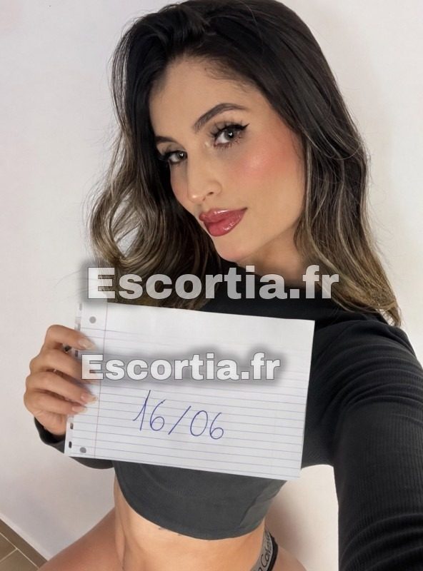 STEPHANY escort Saint-jean-de-maurienne