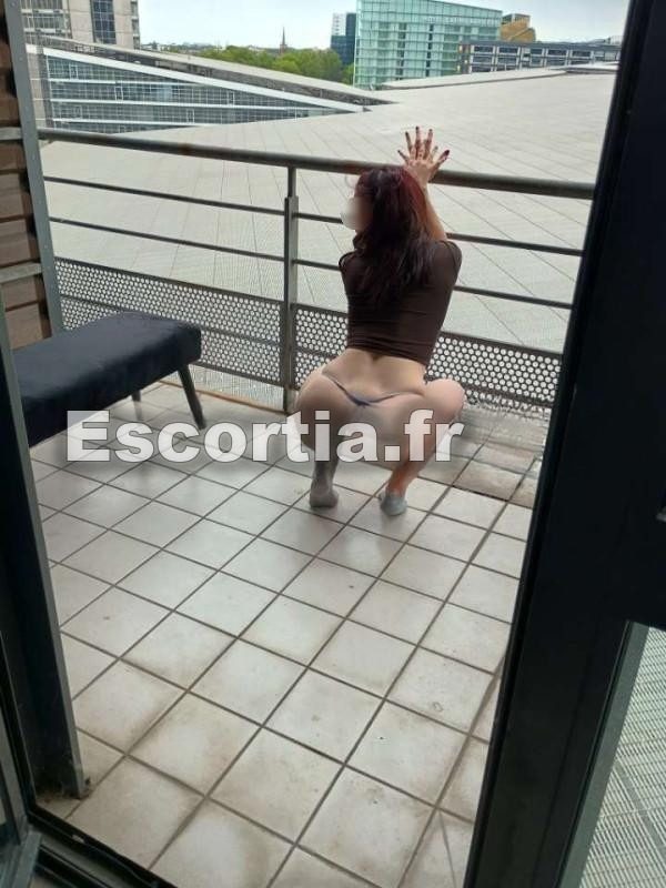 FRANCAISE photo 2