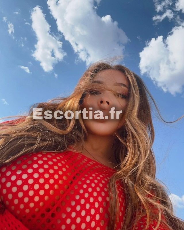 Doucejenni escort Montpellier
